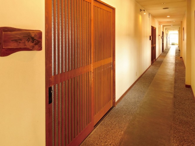 【館内】
新館廊下