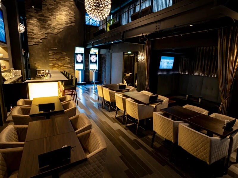 貸切やパーティーのご予約も随時受付ております!ご相談も承りますのでお気軽にお問合せくださいませ。飲み放題・カラオケ・ダーツ・ビリヤード・ボードゲーム完備とコンテンツも充実させており、使いやすさ抜群です!ご利用人数に応じてお席のアレンジが可能です!