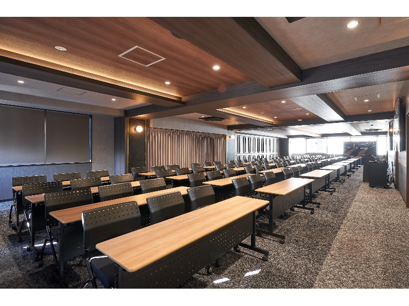 【メインフロア - スクール形式】- TIME SHARING 新橋駅前5F（銀座口） の写真