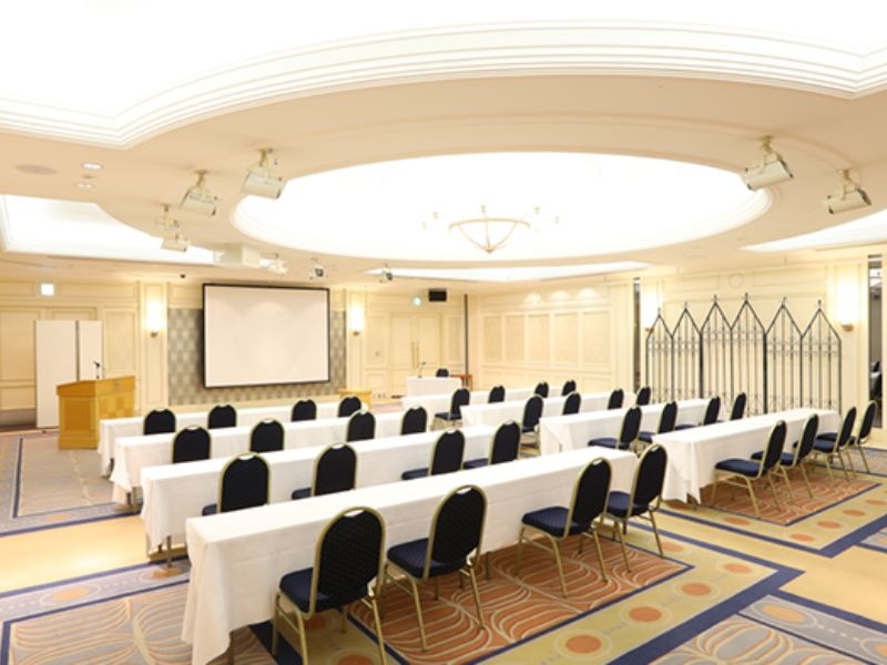 中宴会場　ジャルダン