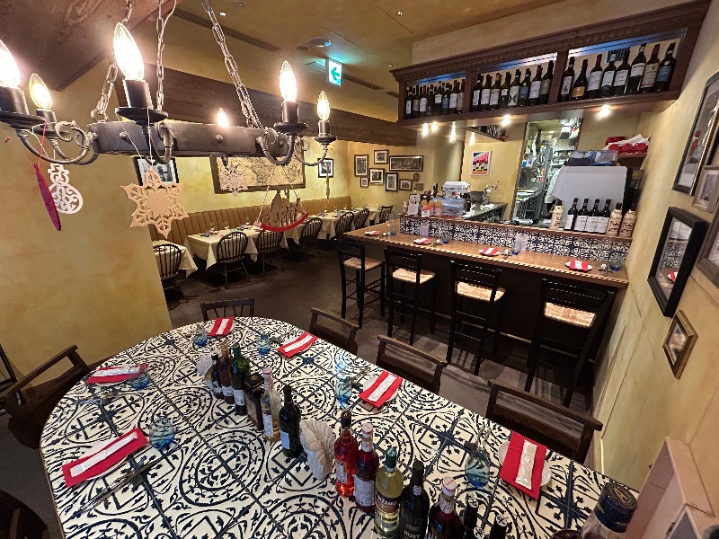 半立食・半着席での貸切利用も承っております