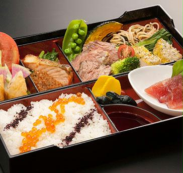 2F会議用お弁当
昼¥2,200/¥2,750/¥3,300
夜¥4,500~