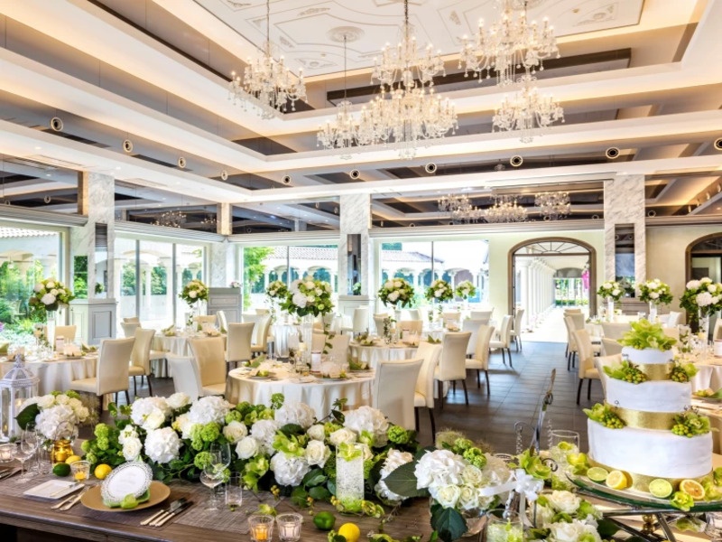 【会場：ヴォルテッラ】
ホワイト、グリーンをベースにナチュラルなコーディネート。