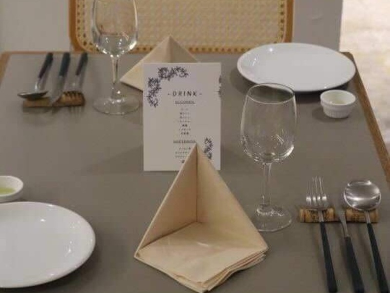 テーブルセッティング