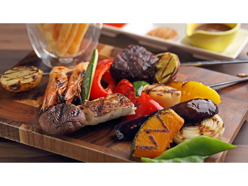 【おひとり様5,500円で貸し切り可能】ビュッフェ＋飲み放題でホテルのサービスはここだけ!!