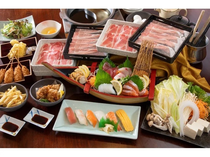 【刺身船盛り付き】和豚しゃぶすき食べ飲み放題宴会コース
　＞ソフトドリンク飲み放題付き・・5,500円（税込）　＞アルコール飲み放題付き・・6,500円（税込）