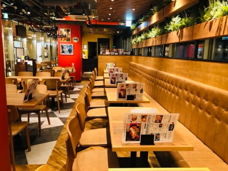「テーブル席」
着席:最大69名様、立食:最大80名様まで収容可能(20名様から貸切OK♪)