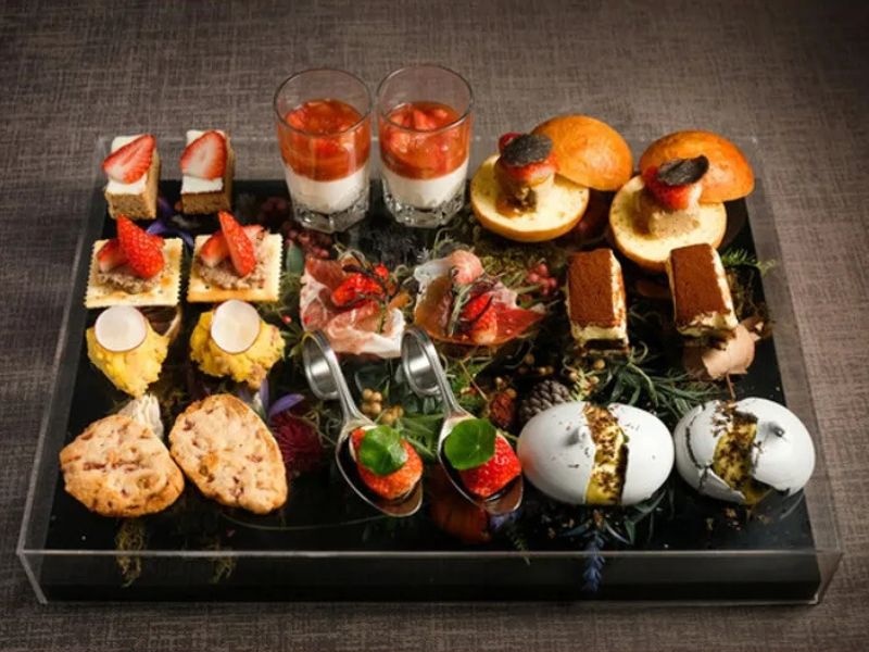 【1.5次会・少人数結婚式に】お料理12品＋フリードリンク2時間