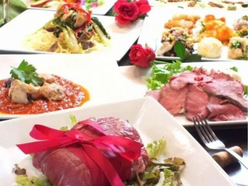 【人気No.1☆】アンティークな隠れ家カフェ×絶品イタリアン　〜ビュッフェ or テーブルシェア〜