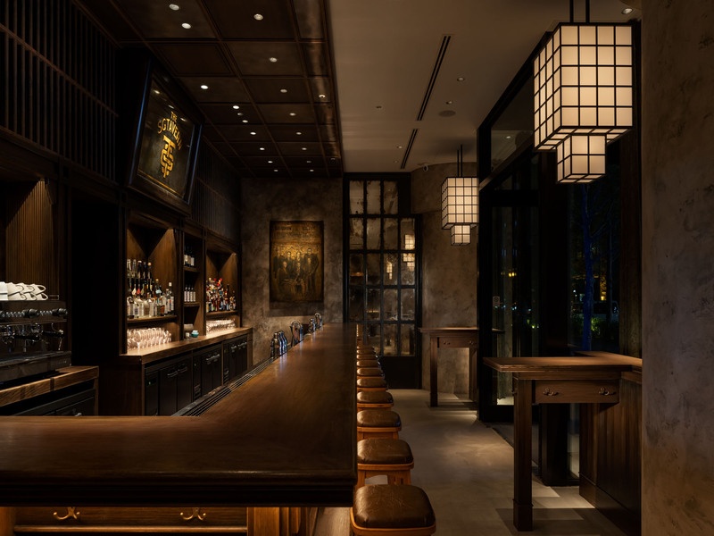 カウンター＋スタンディングエリア