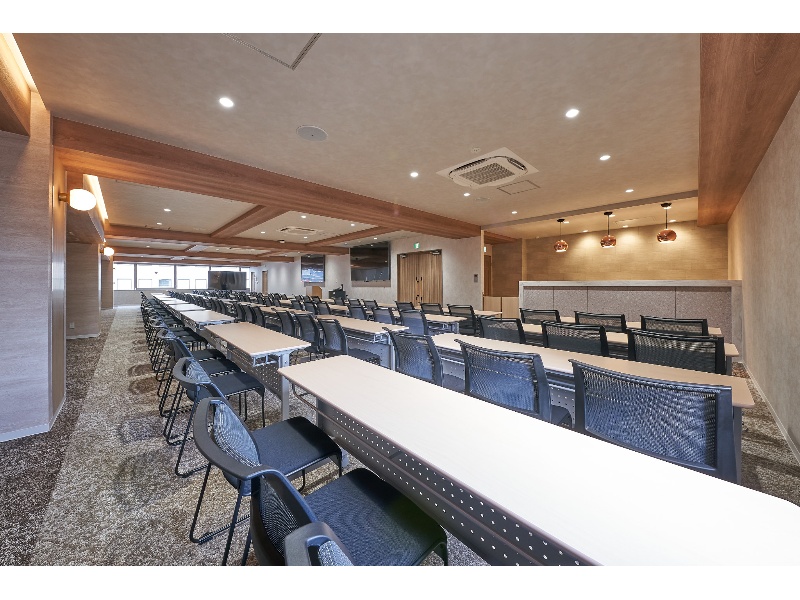 【メインフロア - スクール形式】- TIME SHARING 新橋駅前4F（銀座口） の写真