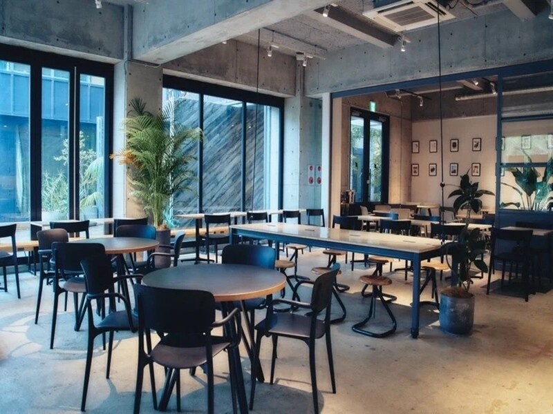 立食80名 着席50名