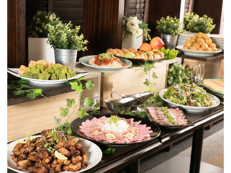 【ビュッフェコース】
二次会で大人気です。