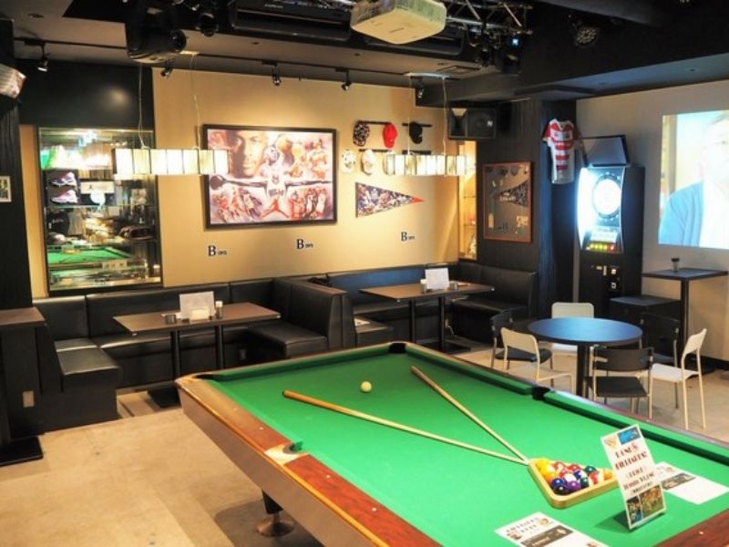 本格的なビリヤード台があります!