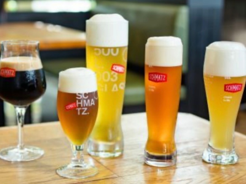 本場ドイツビールが飲み放題!
当店だけのオリジナルビールがお食事付きで飲み放題!お気に入りの一杯が見つかること間違いなし♪常時ボトルビール、タップビール含めて10種類以上をご用意。