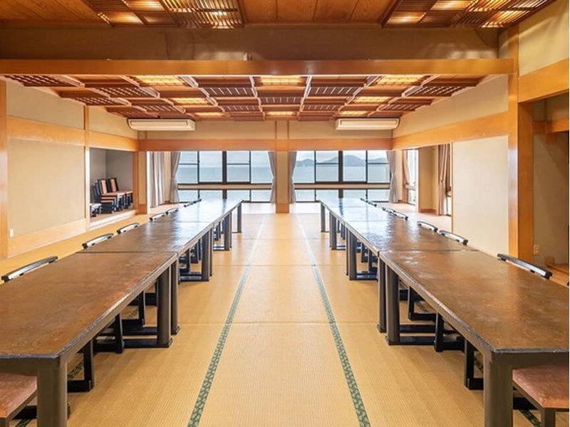 大人数から少人数の集いまで、
さまざまなニーズに対応いたします。