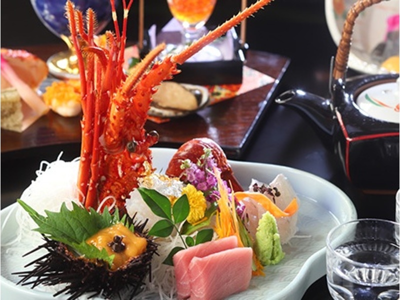 地産地消にこだわり、丁寧に調理した郷土会席。
素材の味を大切にした優しい味わいをご堪能ください。