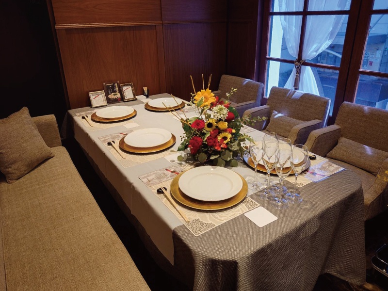 ご親族のみなどアットホームな少人数でのお食事も承ります。