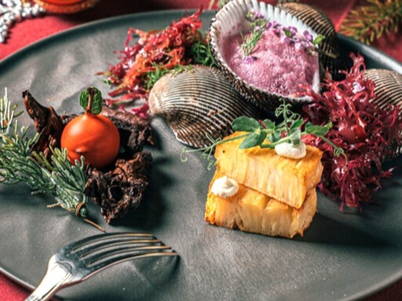 【お料理例】
旬を讃えた食材をふんだんに使っております。