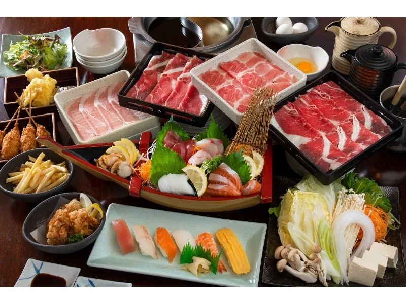 【刺身船盛り付き】特選牛しゃぶすき食べ飲み放題宴会コース
　＞ソフトドリンク飲み放題付き・・6,500円（税込）　＞アルコール飲み放題付き・・7,500円（税込）