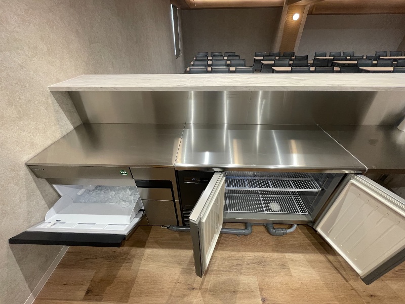 【バーカウンター】- TIME SHARING 新橋駅前4F（銀座口）