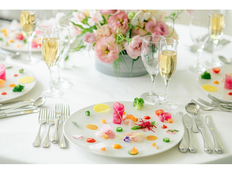 旬や産地にもこだわった食材はレストランならでは