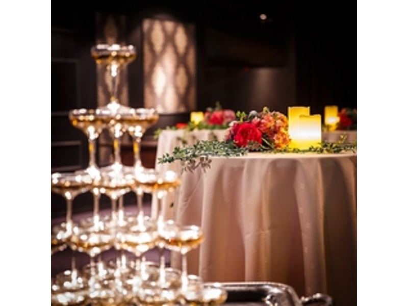 ウエディングスタンダードプラン】20大特典付/お料理8品/100種飲み放題♪