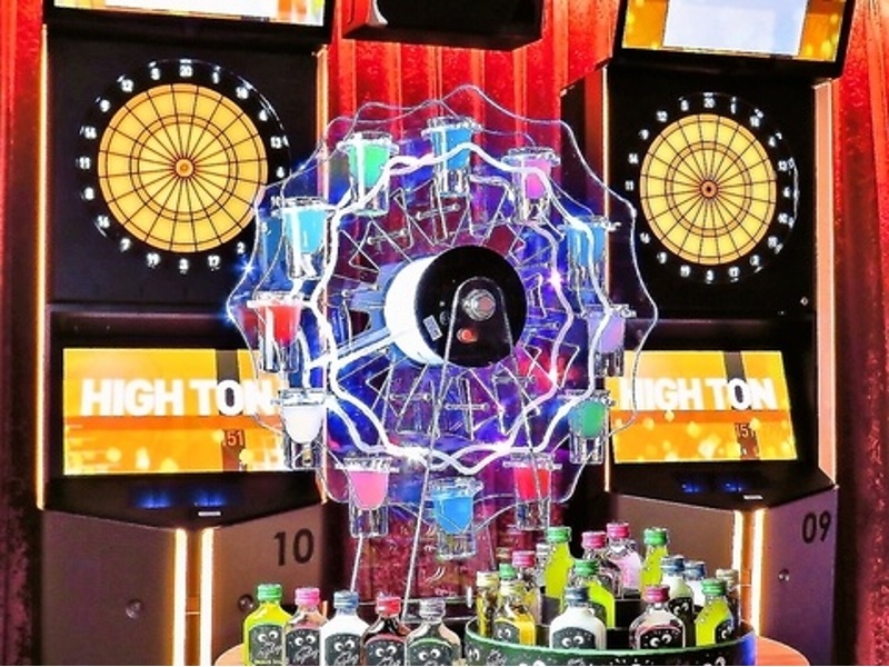 【七色に光る回転式のショット観覧車】ダーツと言えばショットは欠かせない！！SNS映えする自慢のメニュー