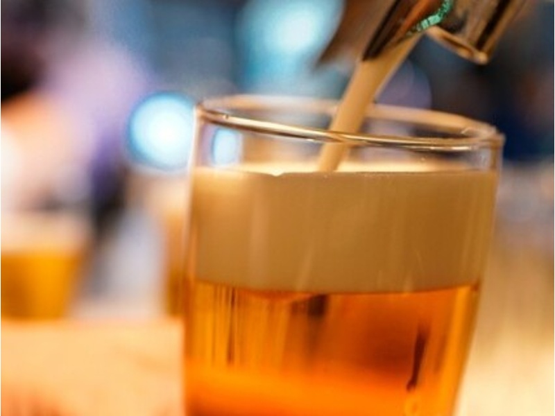 フレンチ融合料理に寄り添う洗練されたドリンクメニュー