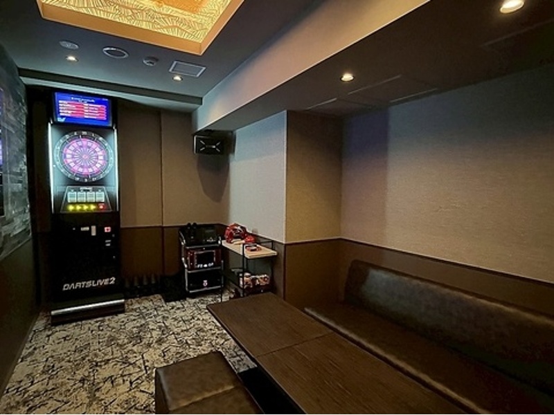 【個室 4名様×1】
バー利用としてもお楽しみいただけます!100種類以上のドリンクからお好みをお選びください♪