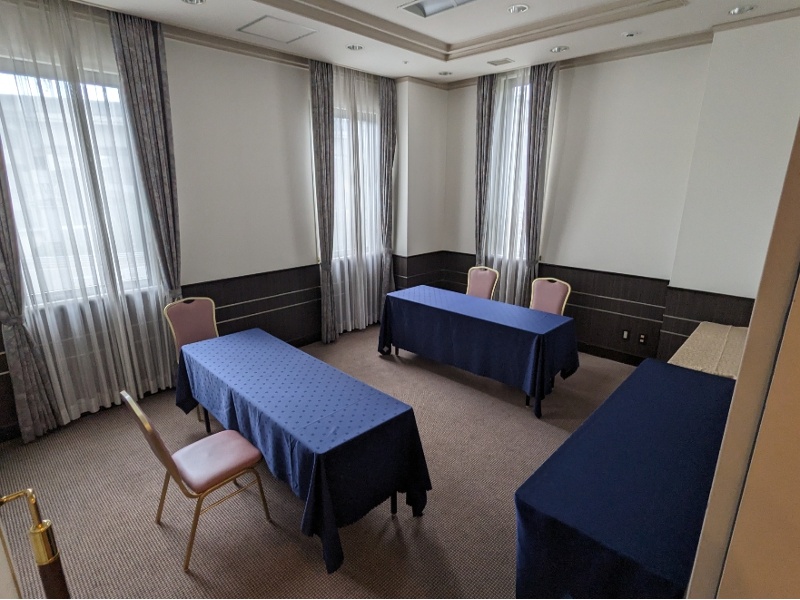 2F小会議室プリムラ/アイリス 面接会場一例