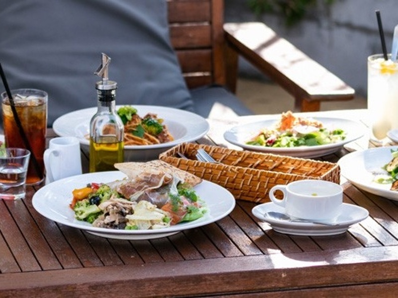 【 テラス限定プラン！】  テラスプラン - 樽生ワイン飲み放題付き