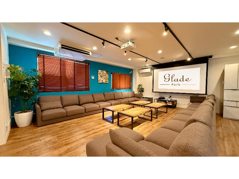 全席ソファーでゆったりくつろげる