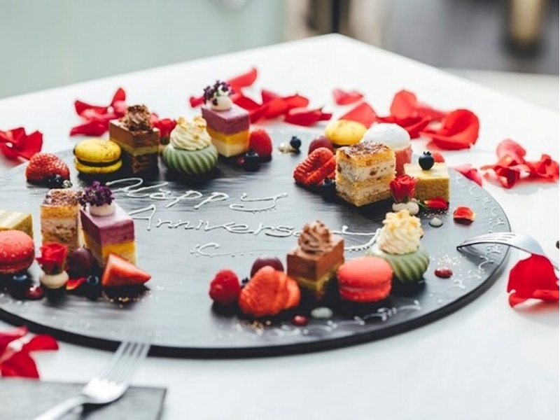 ゲストのバースデー祝いや感謝の想いを伝えるデザートプレートも対応可能です。ご相談ください。