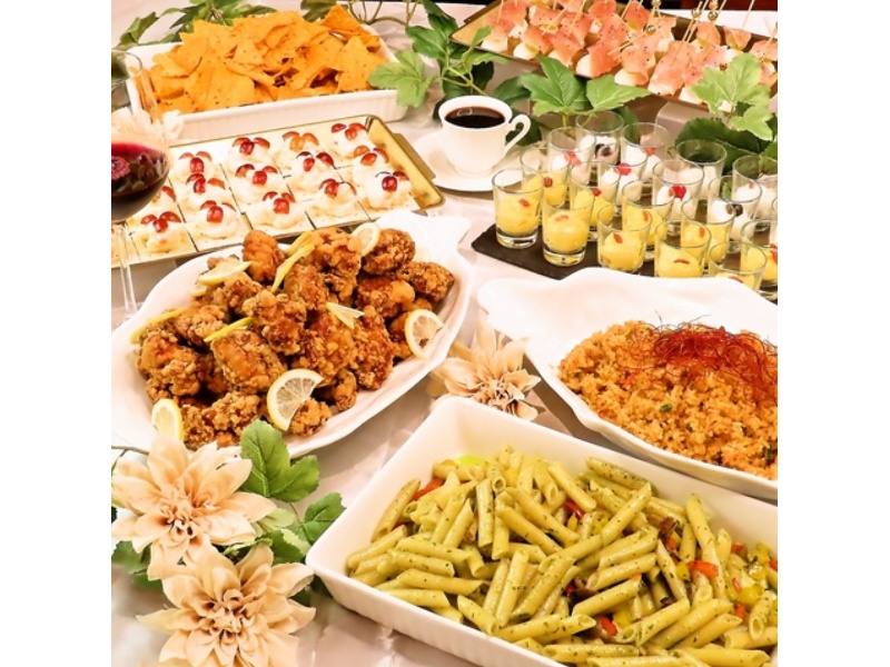 【無料ゲーム付き♪お食事も充実】全8品+フリードリンク　お一人5,500円