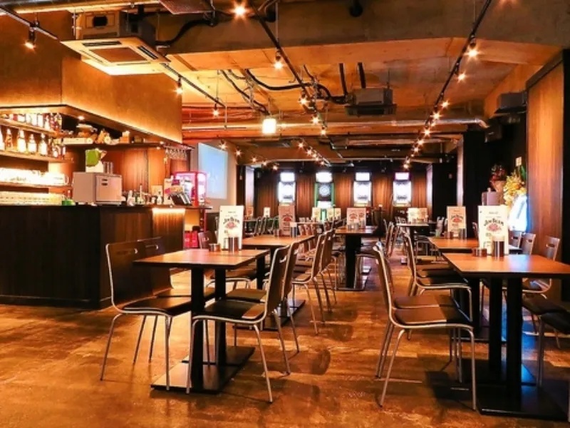 100名以上の大宴会から小宴会まで出来ちゃう使いやすさが魅力的♪