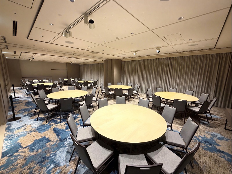 【会場:カンファレンスルーム波千鳥】
会議室や宴会場としてご利用可能でございます。