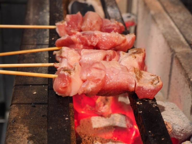 「炭火焼き」
素材が主役!炭火の力で溢れる旨み
