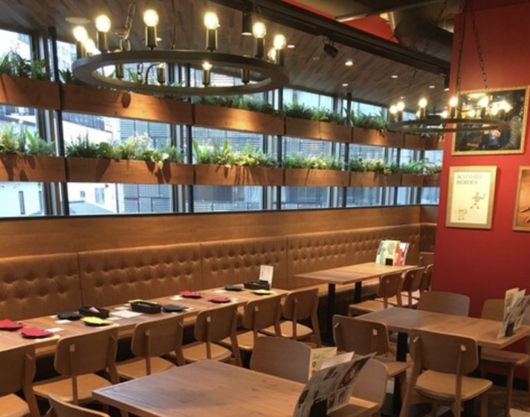 ランチ/デート/女子会/送別会/歓迎会など、幅広いシーンに合わせてご利用ください。
着席:最大69名様、立食:最大80名様まで収容可能(20名様から貸切OK♪)