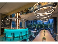 スラッシュカフェアンドバー川崎