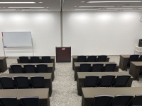 カンファレンスルーム4