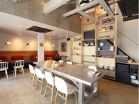 UPMARKET PIZZA&CAFE