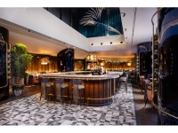 ラ・セヌ（La Scene）