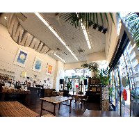 1Fホール（MADEIRA)